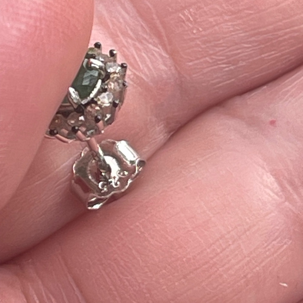 NWT Natural Zambian Emerald Stud Earrings & Natural Diamond in 925 Silver - Picture 6 of 8